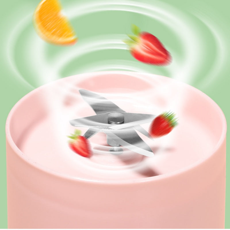 🥤 FreshBlend™ Portable Juicer — Make Smoothies Anytime, Anywhere